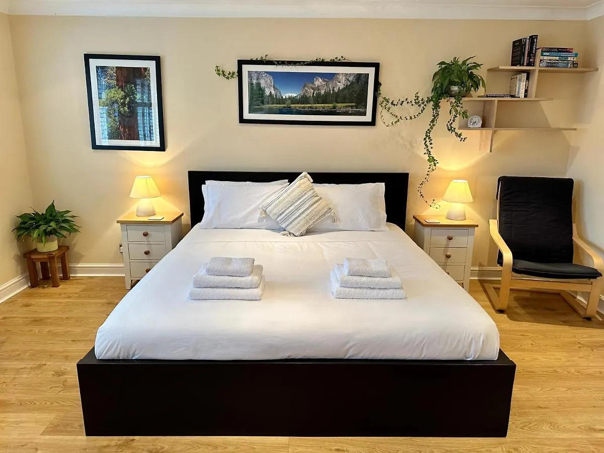 Beautifully Presented 3 Bed House Above The Marina Villa Brighton